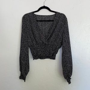 Cropped Long Sleeve V Neck Top
